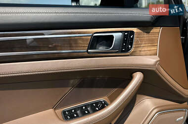 Фастбэк Porsche Panamera 2017 в 