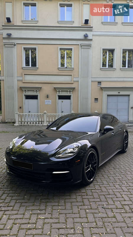Porsche Panamera 2017