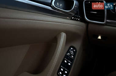 Фастбэк Porsche Panamera 2014 в 