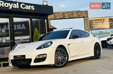 Фастбек Porsche Panamera 2010 в Харкові