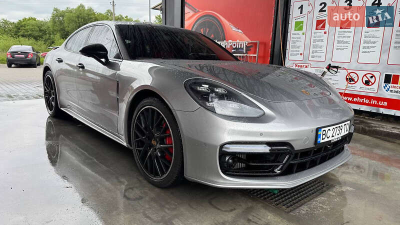 Porsche Panamera 2016