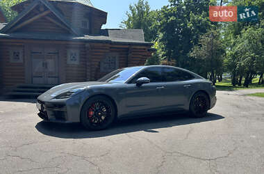 Фастбэк Porsche Panamera 2024 в 
