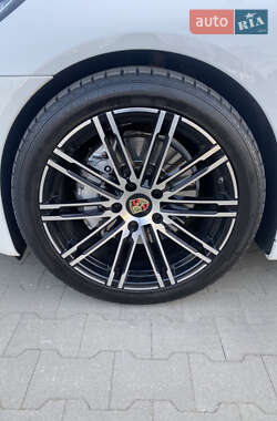 Фастбэк Porsche Panamera 2015 в 