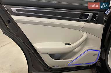 Универсал Porsche Panamera 2018 в 