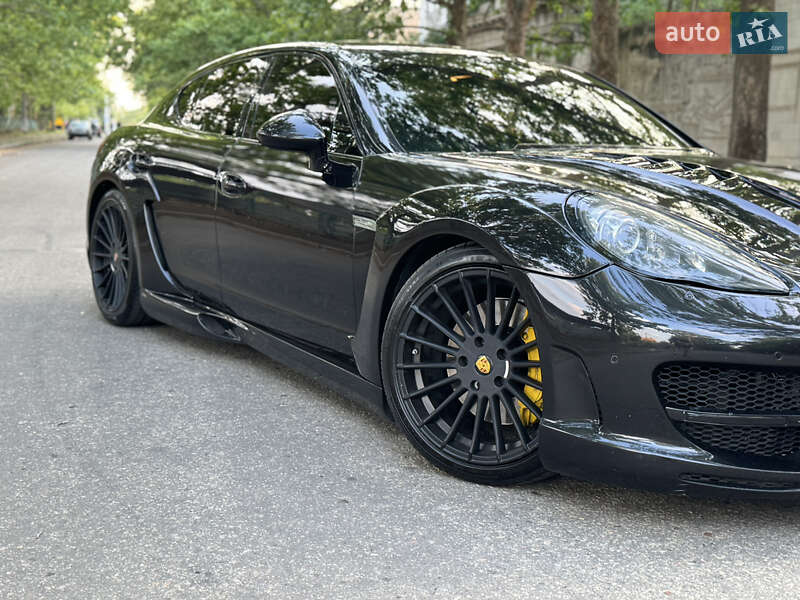 Фастбек Porsche Panamera 2011 в Миколаєві