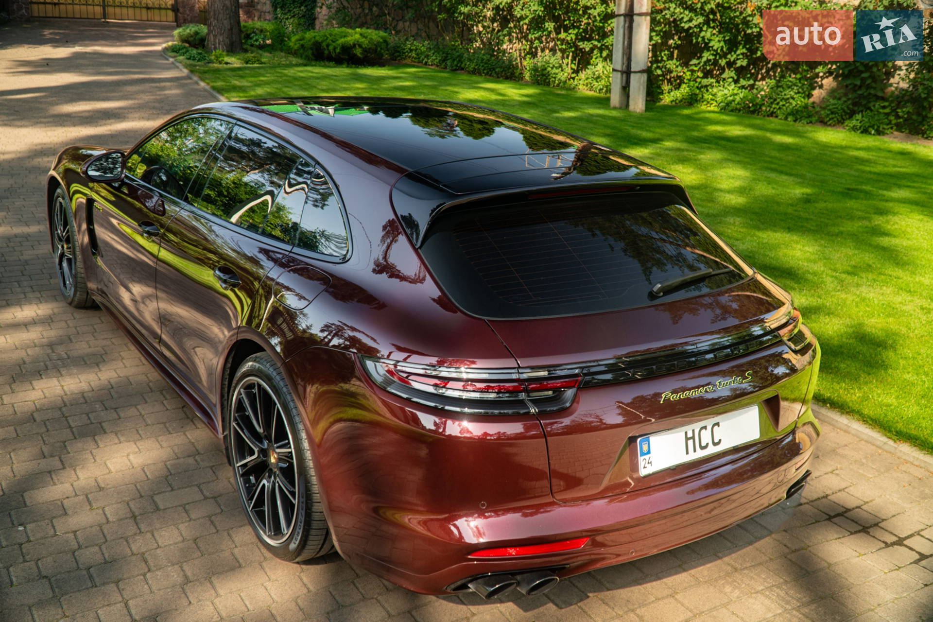 2018 Porsche Panamera - мініатюра 2