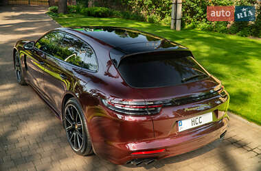 Универсал Porsche Panamera 2018 в 