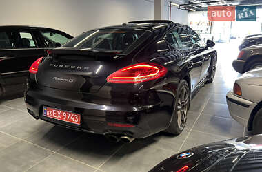 Фастбэк Porsche Panamera 2016 в 