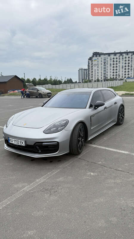 Porsche Panamera 2018