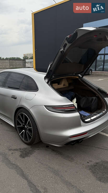 Универсал Porsche Panamera 2018 в Киеве