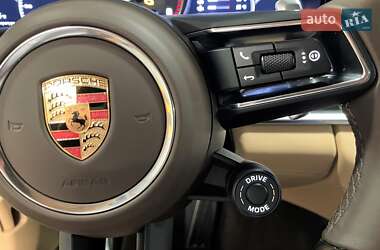 Фастбэк Porsche Panamera 2023 в 