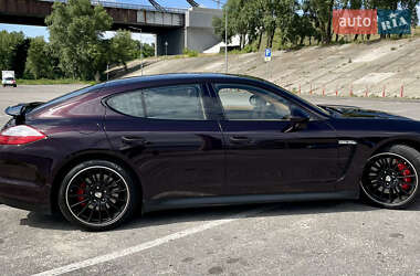 Фастбэк Porsche Panamera 2012 в 