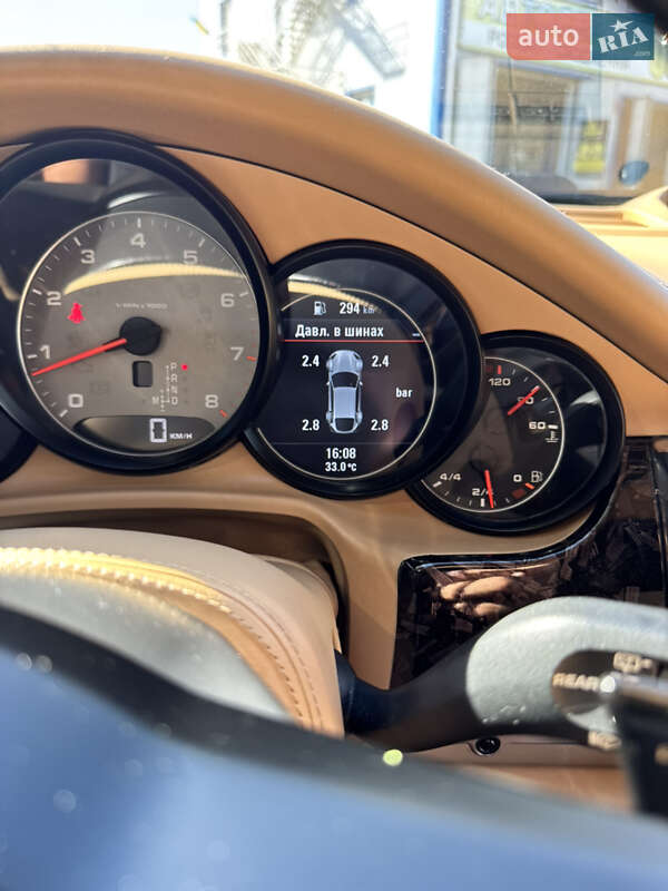 Фастбек Porsche Panamera 2010 в Хмельницькому