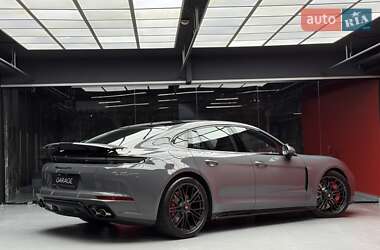 Фастбэк Porsche Panamera 2025 в 