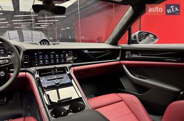 Фастбэк Porsche Panamera 2025 в 
