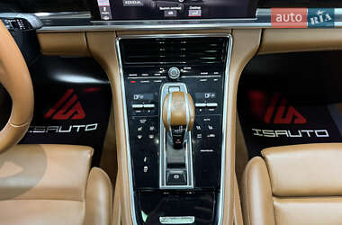 Фастбэк Porsche Panamera 2021 в 