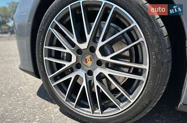 Фастбэк Porsche Panamera 2024 в 