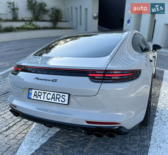 Фастбэк Porsche Panamera 2017 в Одессе