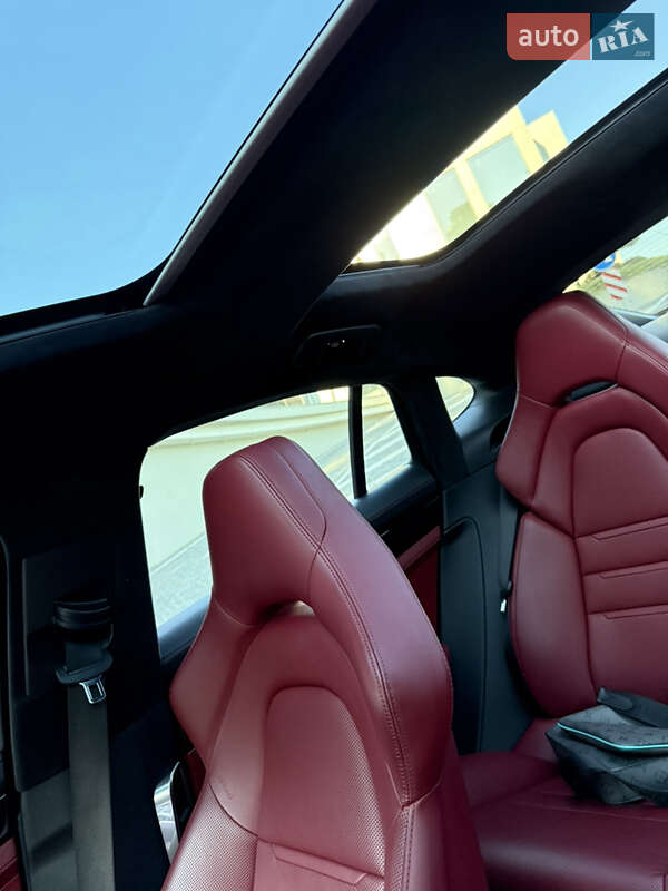 Фастбэк Porsche Panamera 2017 в Одессе