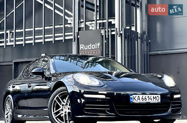 Фастбек Porsche Panamera 2013 в Києві