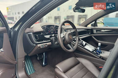 Фастбэк Porsche Panamera 2024 в 