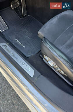 Фастбэк Porsche Panamera 2013 в 