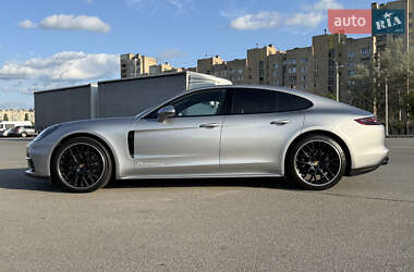Фастбэк Porsche Panamera 2020 в 