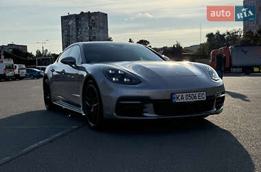 Фастбэк Porsche Panamera 2020 в 