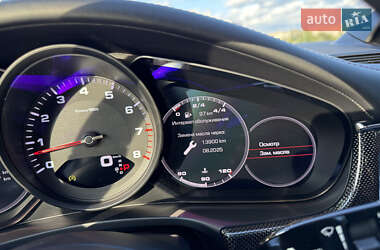 Фастбэк Porsche Panamera 2020 в 