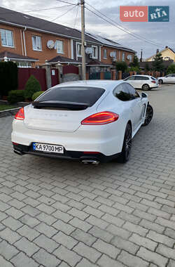 Фастбэк Porsche Panamera 2015 в 