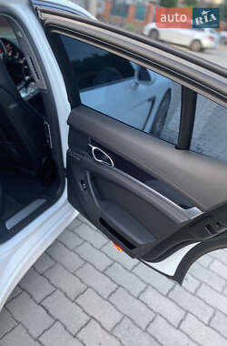 Фастбэк Porsche Panamera 2015 в 