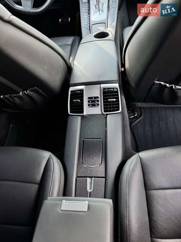 Фастбэк Porsche Panamera 2012 в Одессе фото 33 Фастбэк Porsche Panamera 2012 в Одессе