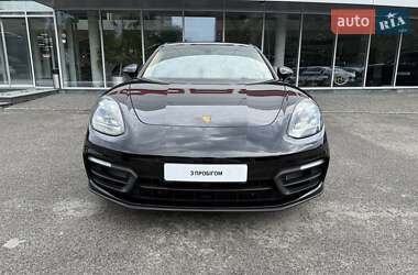 Фастбэк Porsche Panamera 2022 в 