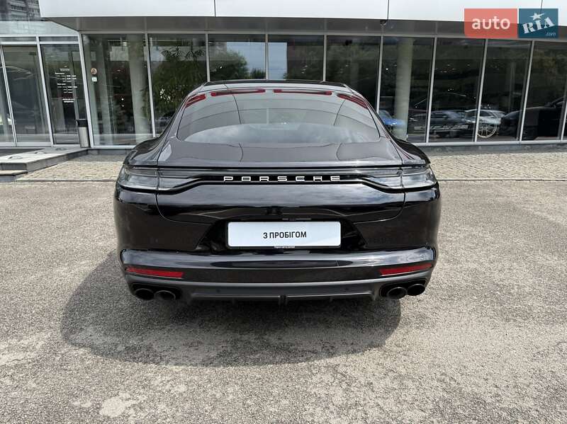 Фастбэк Porsche Panamera 2022 в Днепре
