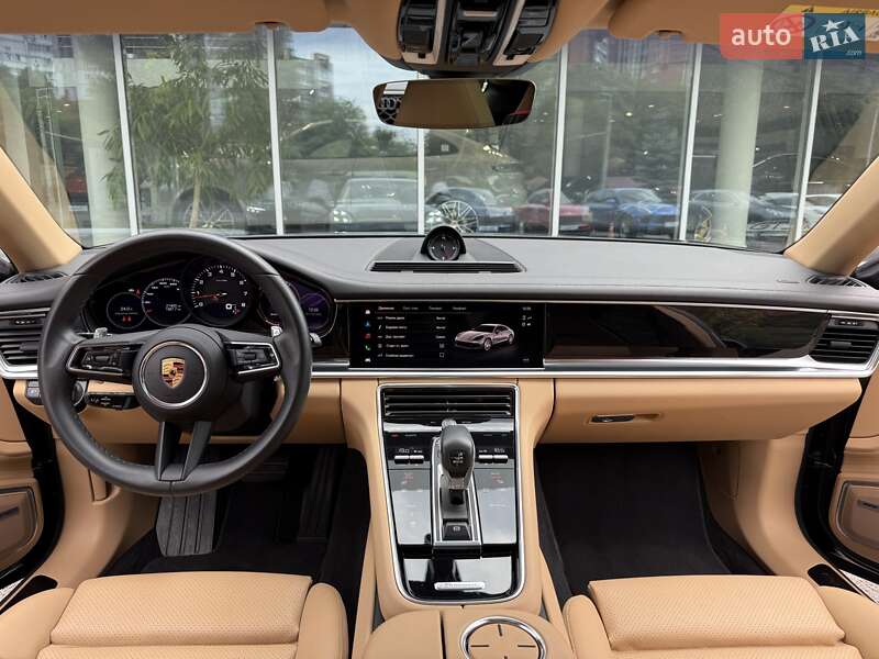 Фастбэк Porsche Panamera 2022 в Днепре