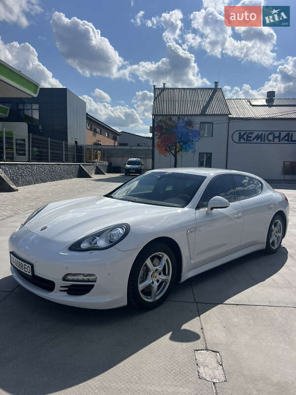 Porsche Panamera 2012