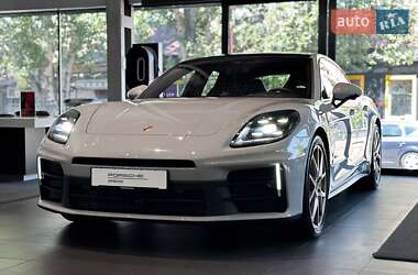 Фастбэк Porsche Panamera 2024 в Одессе