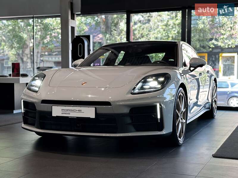 Porsche Panamera 2024