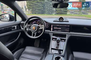 Фастбек Porsche Panamera 2018 в Києві