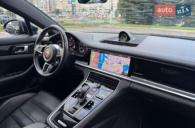 Фастбек Porsche Panamera 2018 в Києві