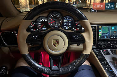 Фастбэк Porsche Panamera 2010 в 