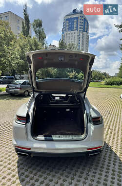 Универсал Porsche Panamera 2020 в 