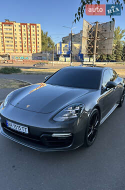 Фастбек Porsche Panamera 2016 в Кривому Розі