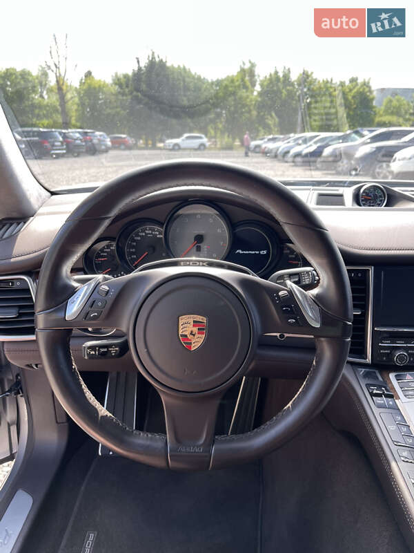 Фастбек Porsche Panamera 2013 в Черкасах фото 8 Фастбек Porsche Panamera 2013 в Черкасах