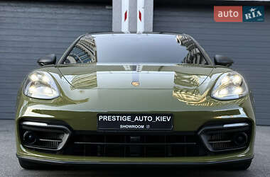 Фастбэк Porsche Panamera 2021 в 