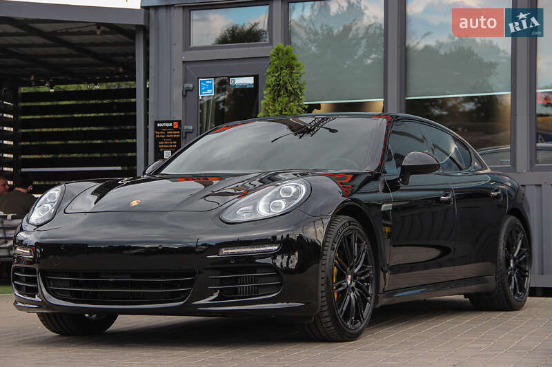 Фастбэк Porsche Panamera 2014 в Одессе