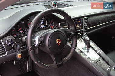Фастбек Porsche Panamera 2014 в Одесі