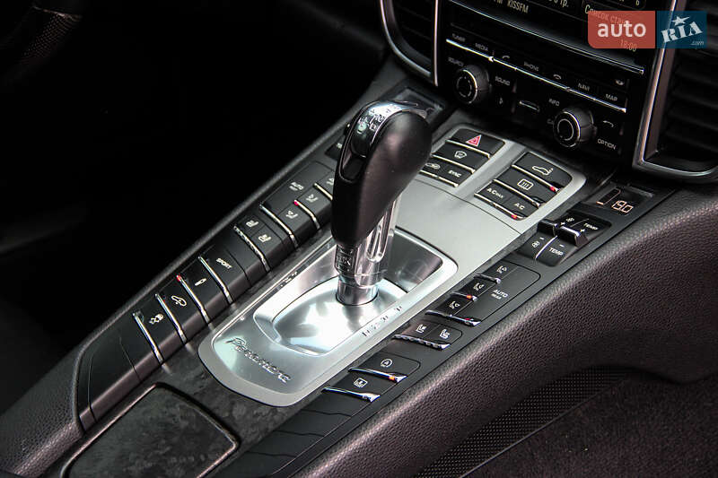 Фастбэк Porsche Panamera 2014 в Одессе