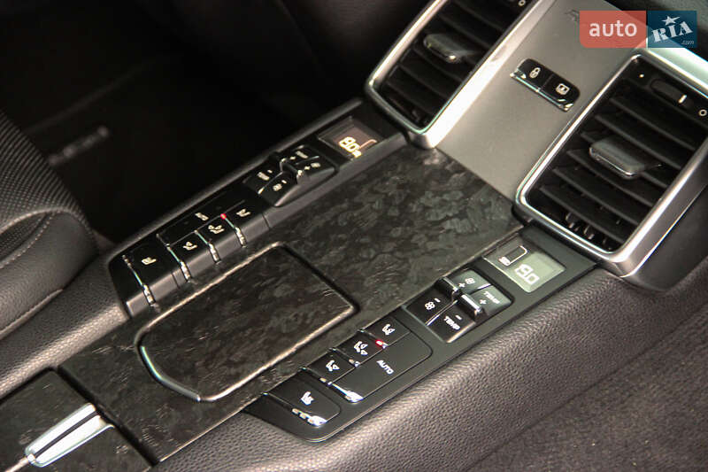 Фастбэк Porsche Panamera 2014 в Одессе