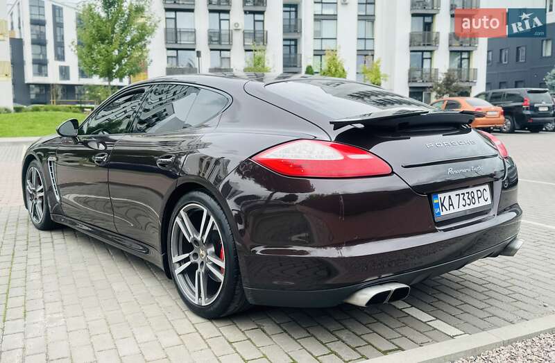Фастбэк Porsche Panamera 2011 в Белогородке